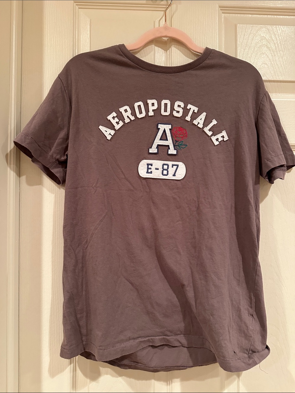 Aeropostale Men's Lavender Graphic Tee - A E-87 Logo